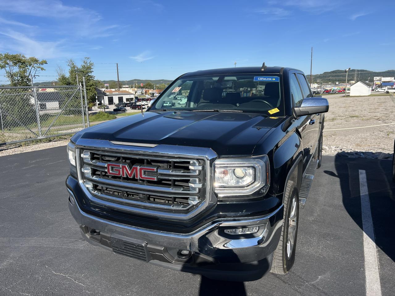 GMC Sierra 1500 SLT Crew Cab Long Box 4WD 2017