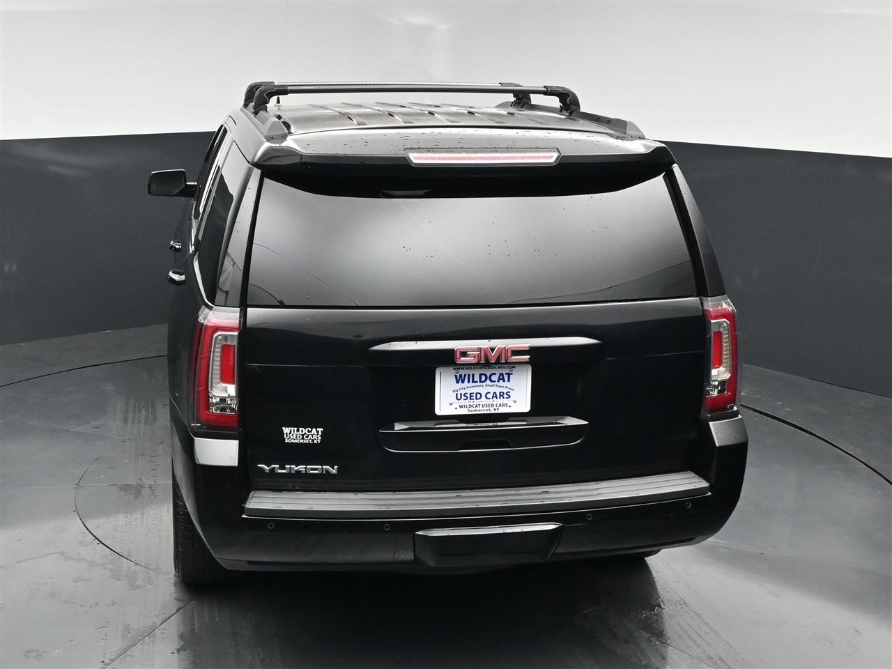 GMC Yukon SLT 4WD 2017