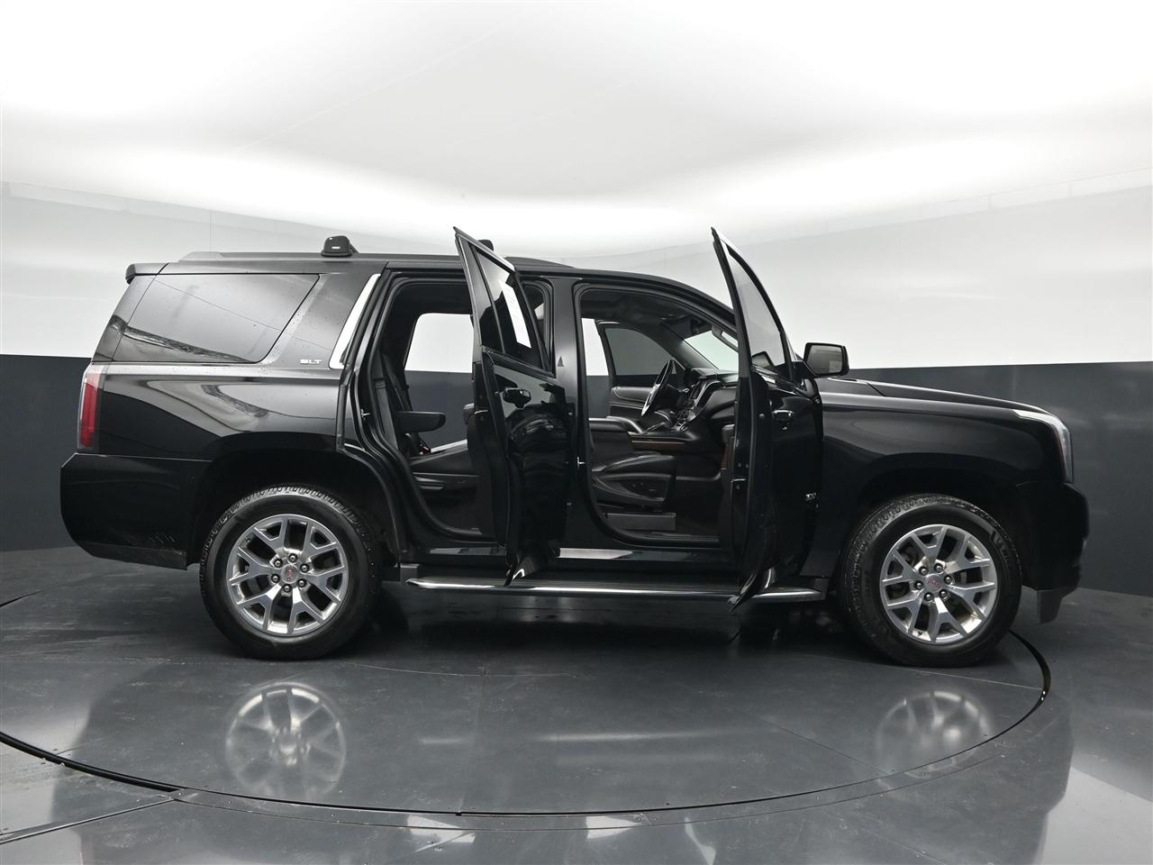 GMC Yukon SLT 4WD 2017
