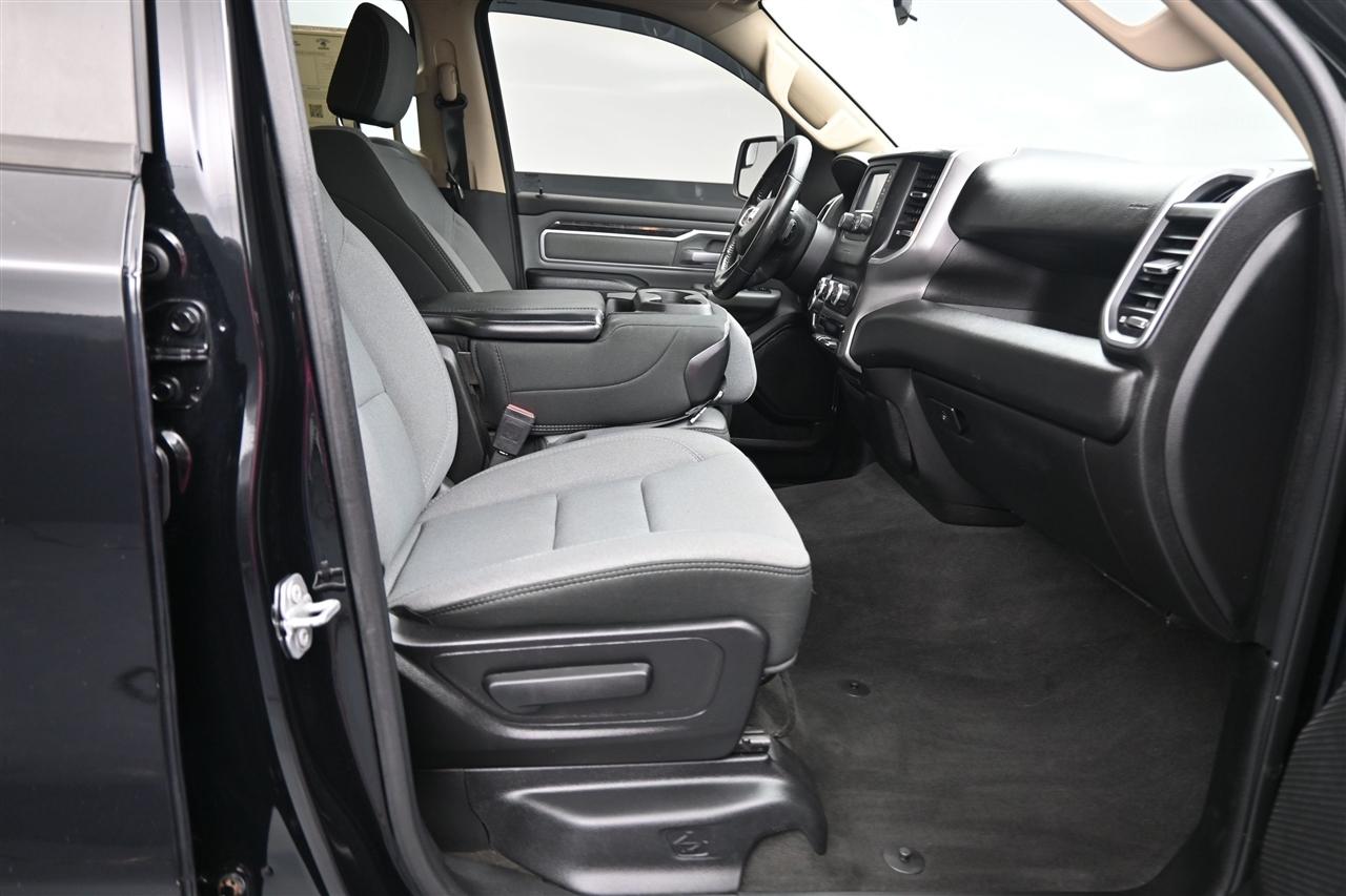 RAM 1500 Big Horn Quad Cab 4WD 2019