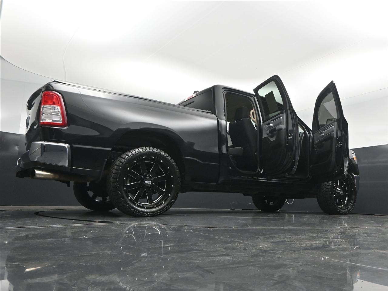 RAM 1500 Big Horn Quad Cab 4WD 2019