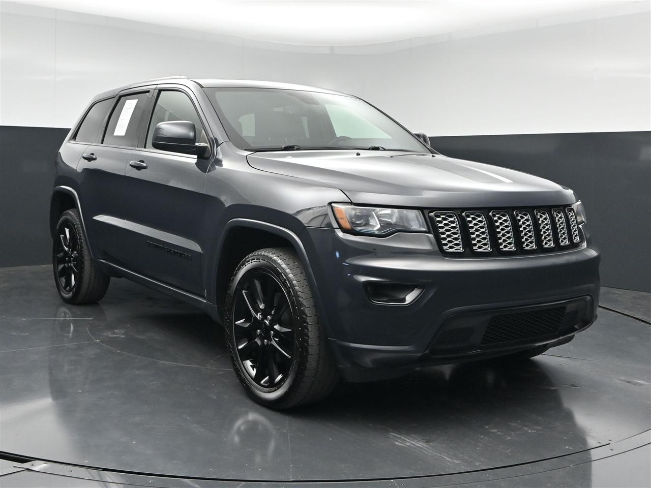 Jeep Grand Cherokee Laredo 4WD 2018