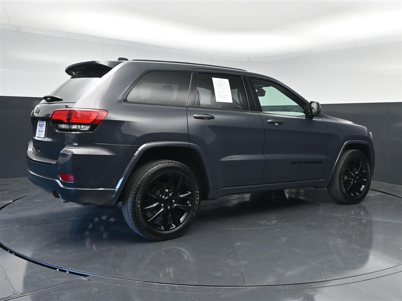 Jeep Grand Cherokee Laredo 4WD 2018