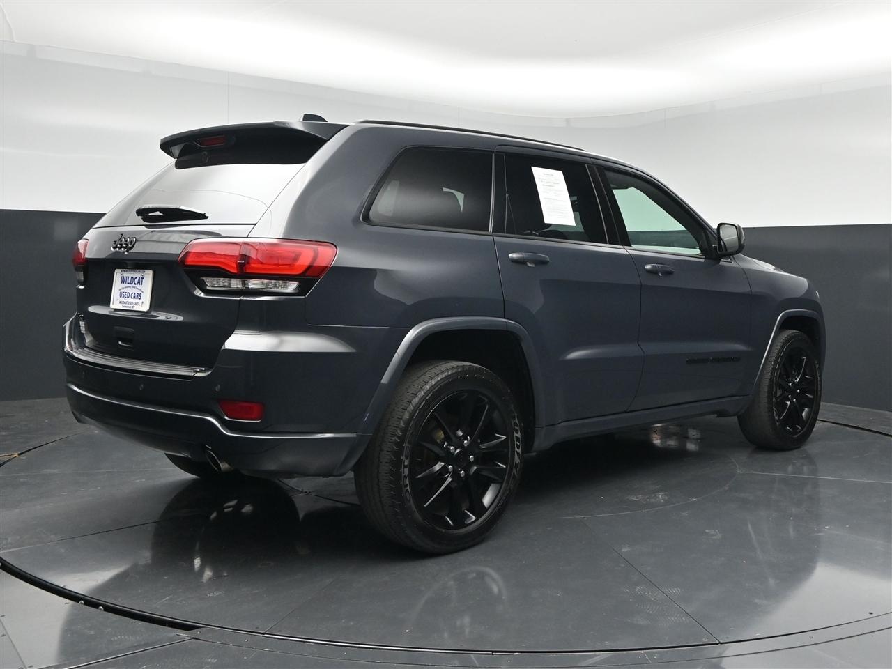 Jeep Grand Cherokee Laredo 4WD 2018
