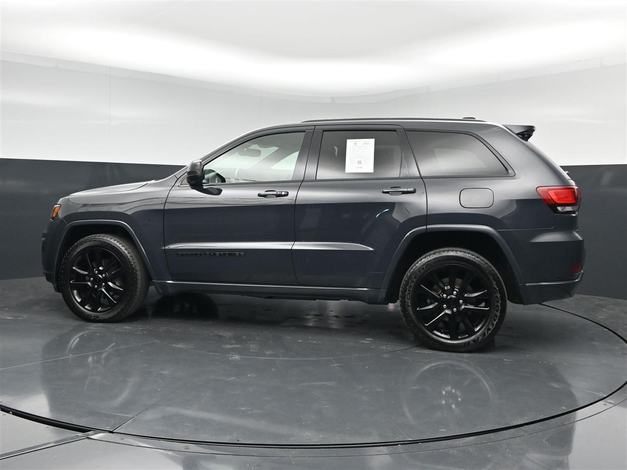 Jeep Grand Cherokee Laredo 4WD 2018