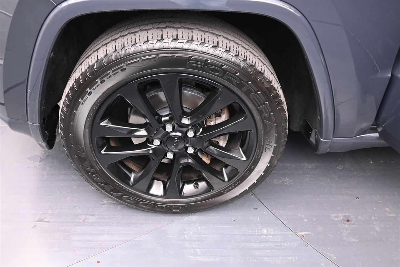Jeep Grand Cherokee Laredo 4WD 2018