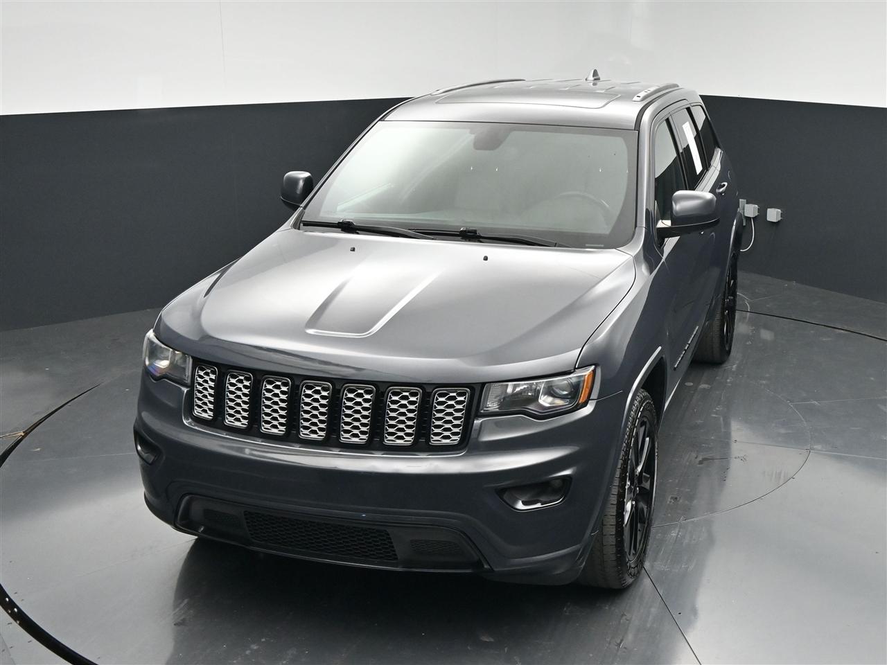 Jeep Grand Cherokee Laredo 4WD 2018