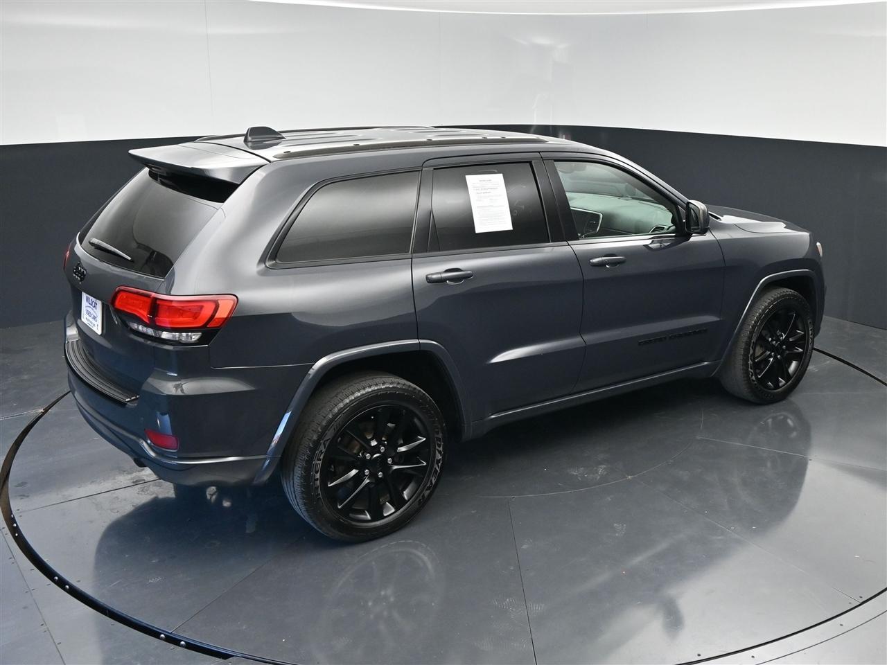 Jeep Grand Cherokee Laredo 4WD 2018