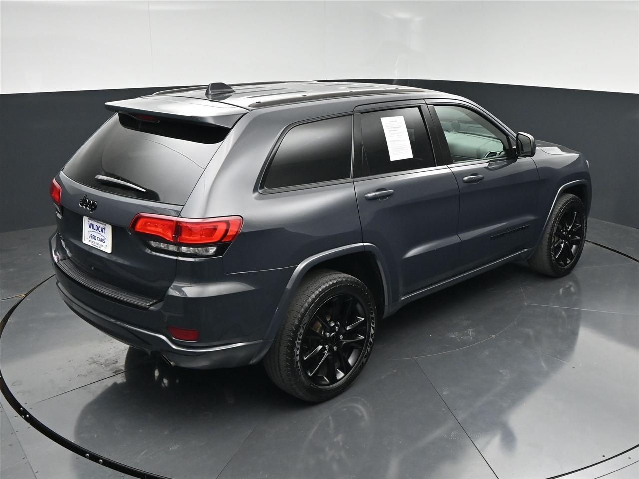 Jeep Grand Cherokee Laredo 4WD 2018
