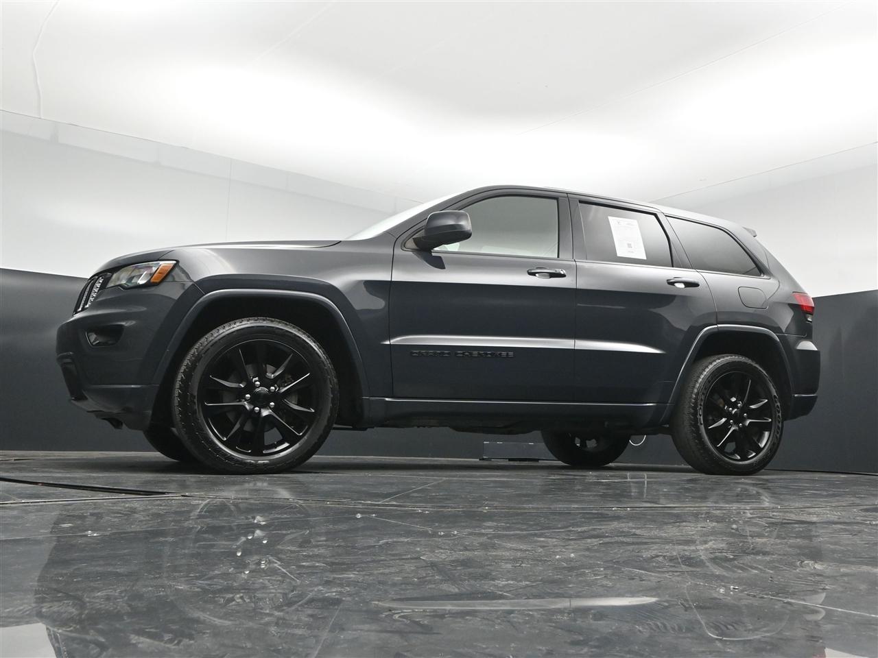 Jeep Grand Cherokee Laredo 4WD 2018