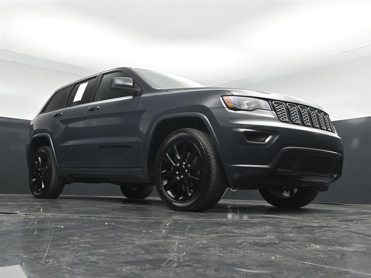 Jeep Grand Cherokee Laredo 4WD 2018