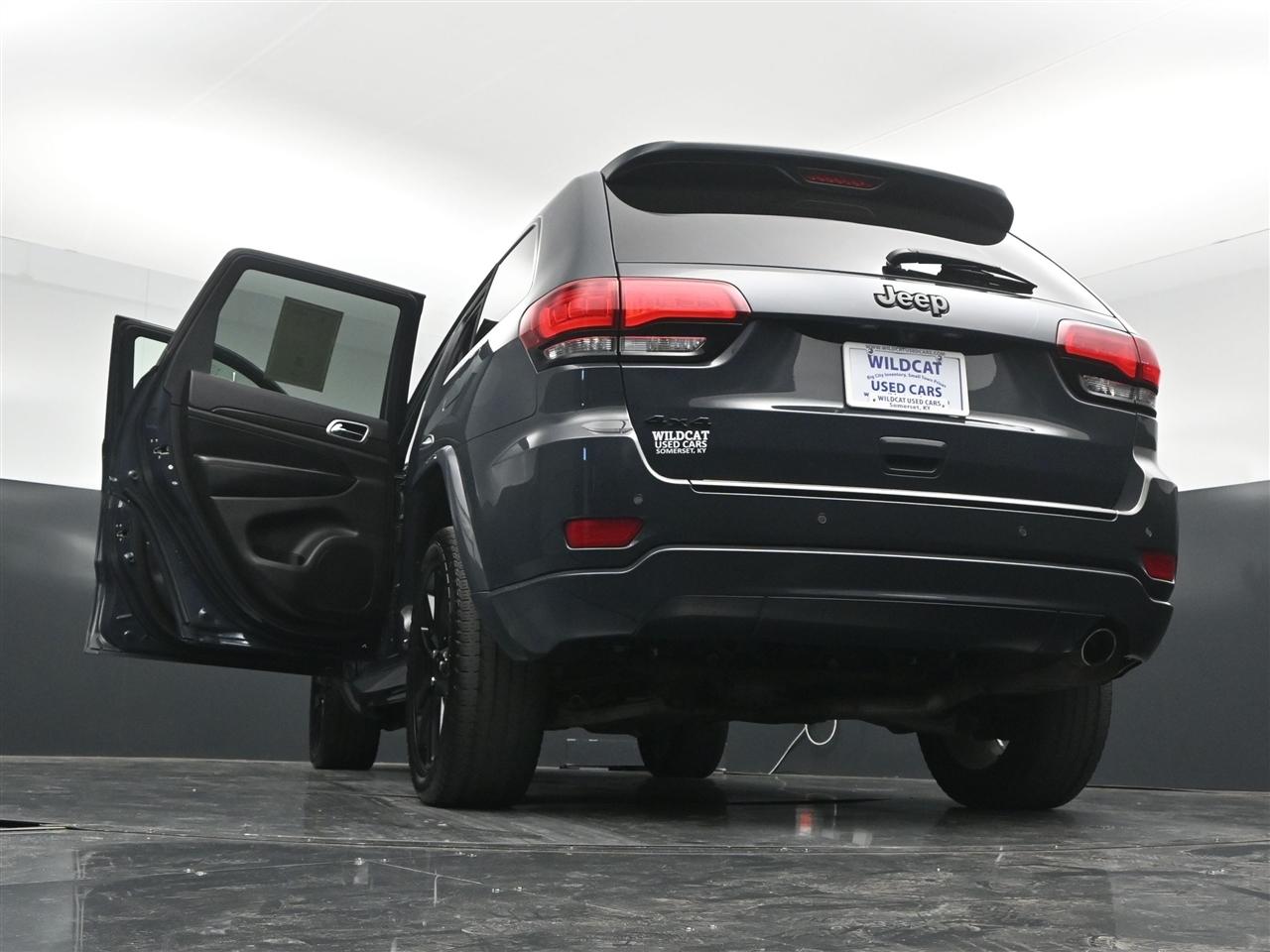 Jeep Grand Cherokee Laredo 4WD 2018