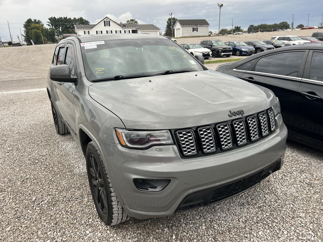 Jeep Grand Cherokee Laredo 4WD 2020