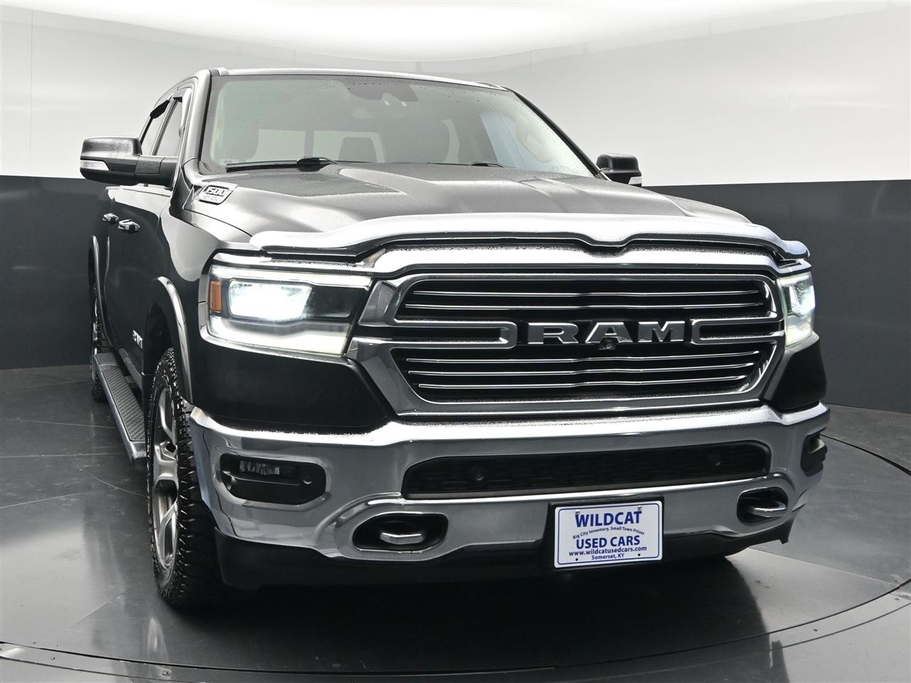 RAM 1500 Laramie Crew Cab SWB 4WD 2020