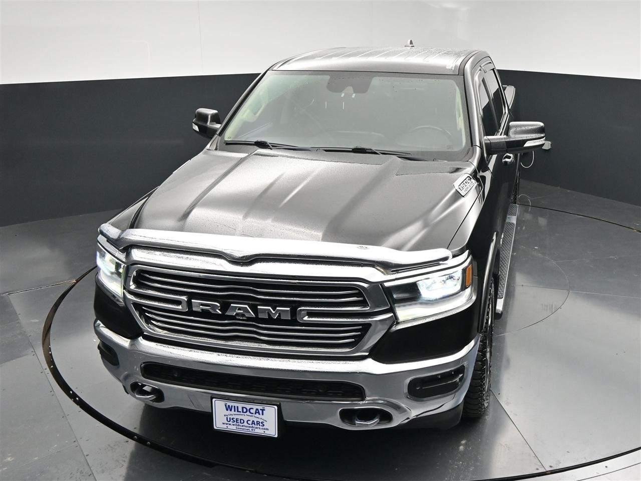 RAM 1500 Laramie Crew Cab SWB 4WD 2020