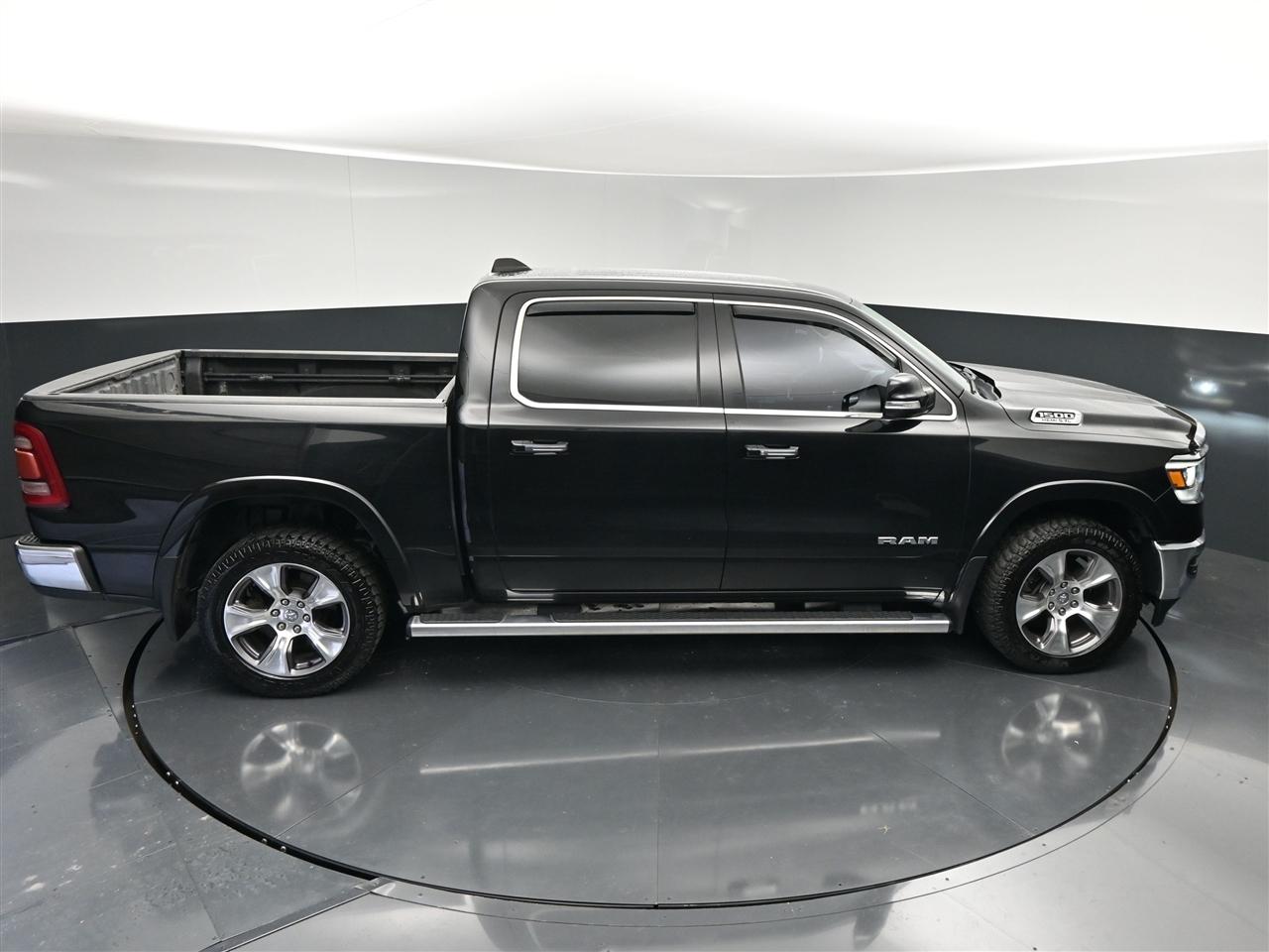 RAM 1500 Laramie Crew Cab SWB 4WD 2020