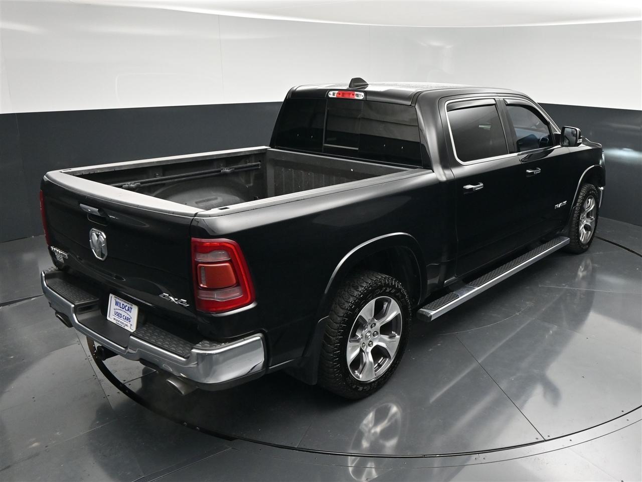 RAM 1500 Laramie Crew Cab SWB 4WD 2020