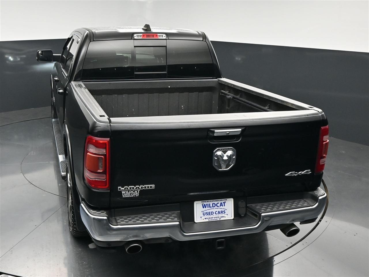 RAM 1500 Laramie Crew Cab SWB 4WD 2020