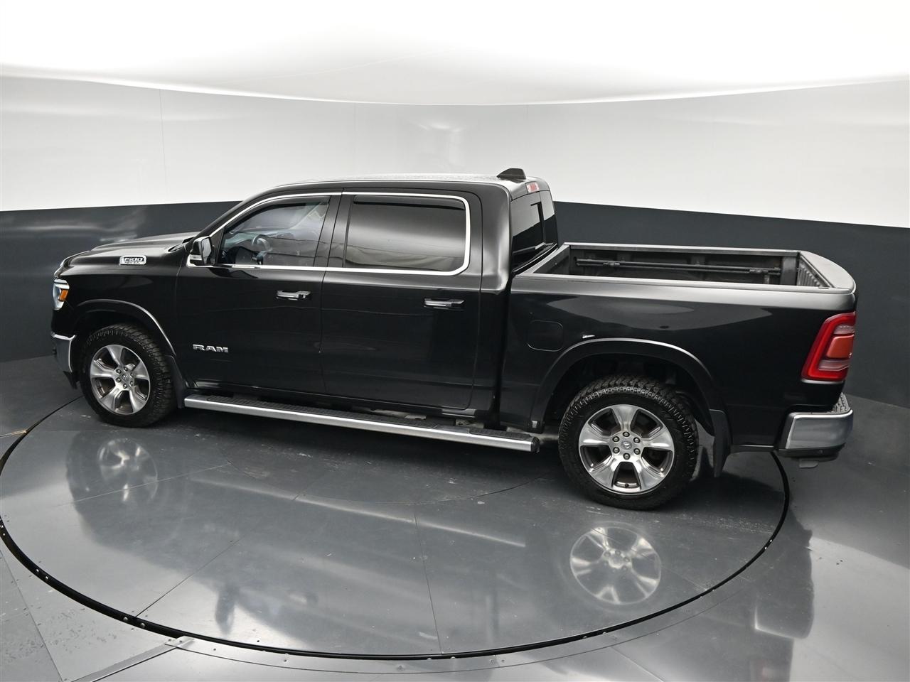 RAM 1500 Laramie Crew Cab SWB 4WD 2020