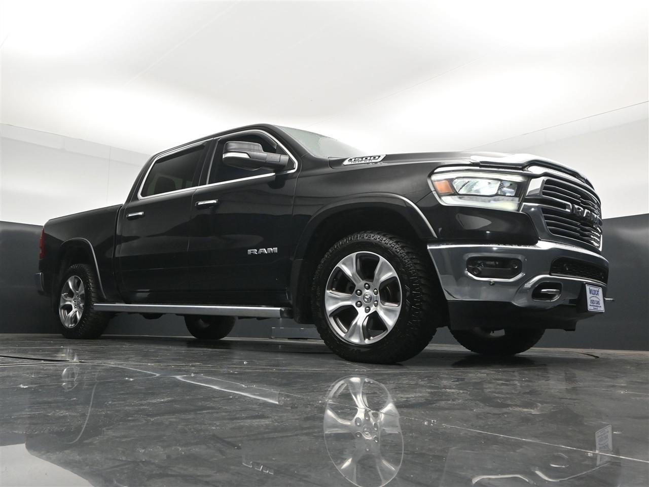 RAM 1500 Laramie Crew Cab SWB 4WD 2020