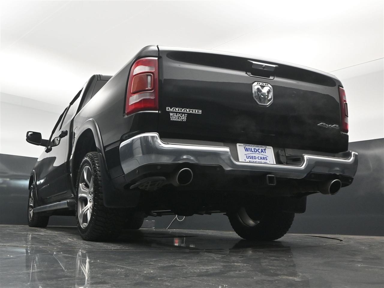 RAM 1500 Laramie Crew Cab SWB 4WD 2020