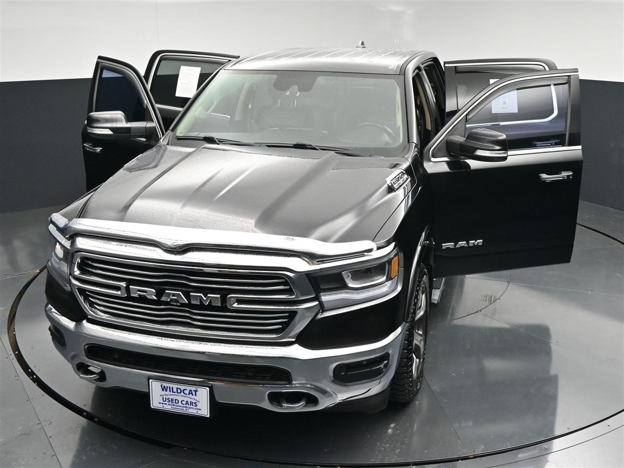 RAM 1500 Laramie Crew Cab SWB 4WD 2020