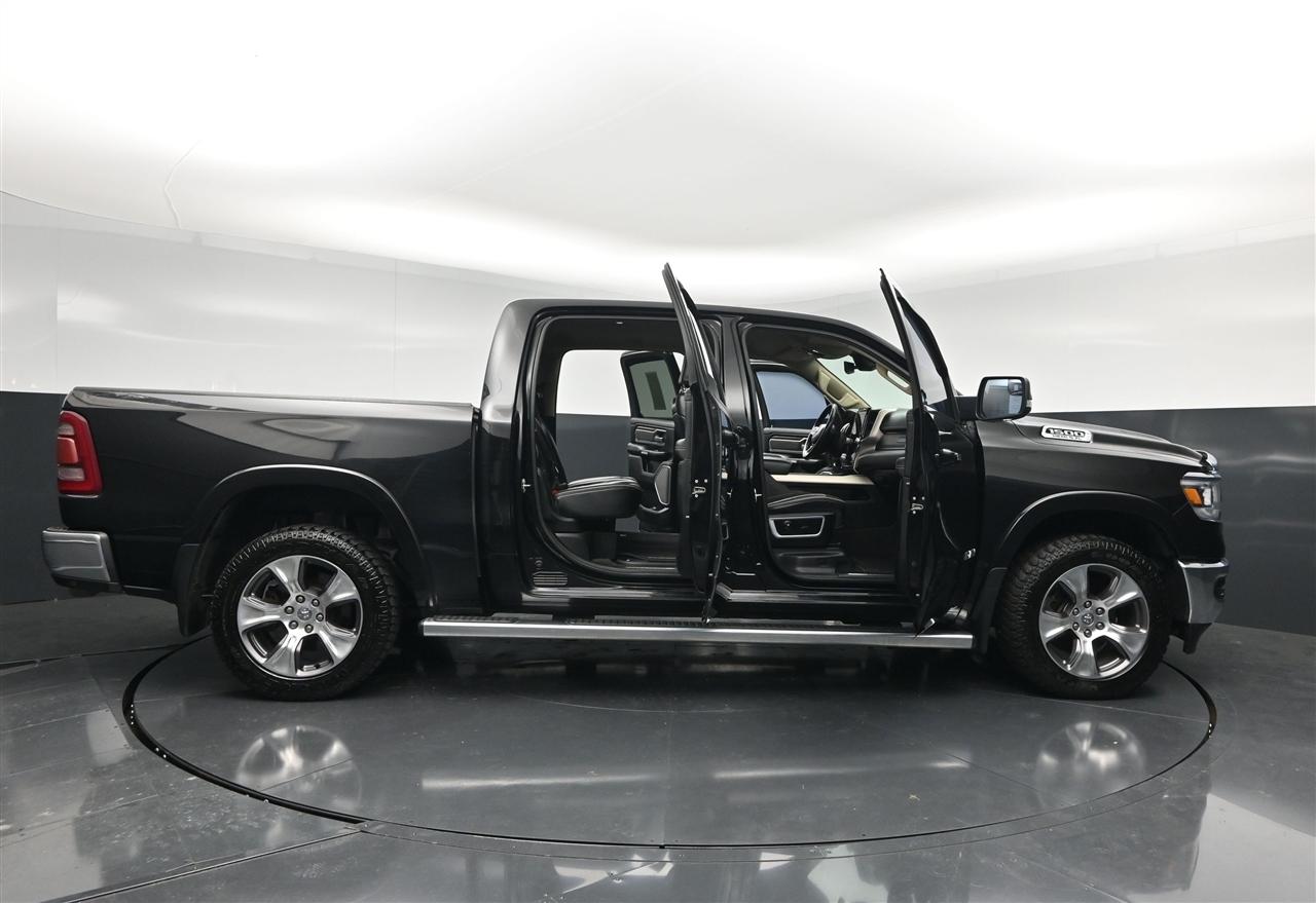 RAM 1500 Laramie Crew Cab SWB 4WD 2020