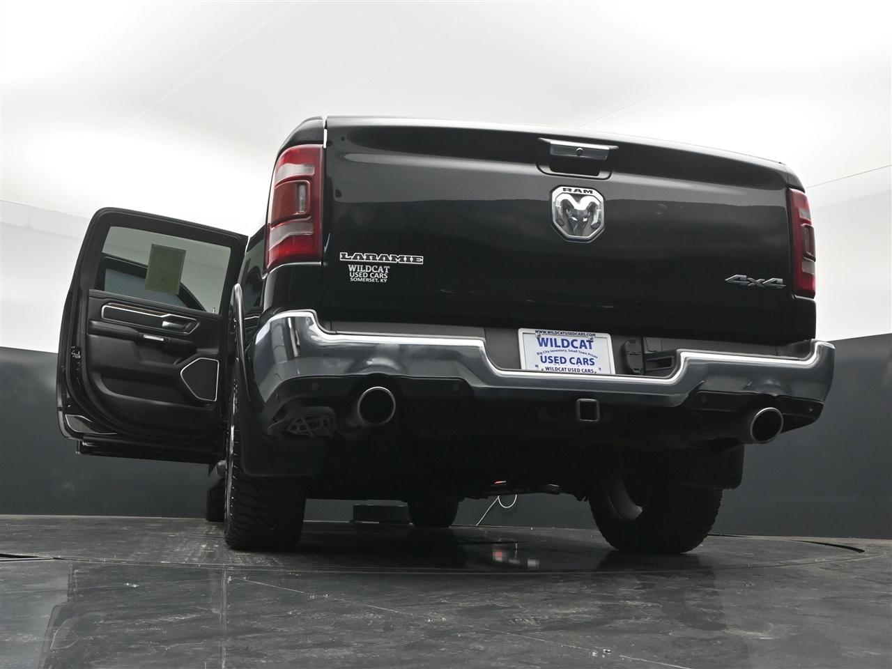 RAM 1500 Laramie Crew Cab SWB 4WD 2020