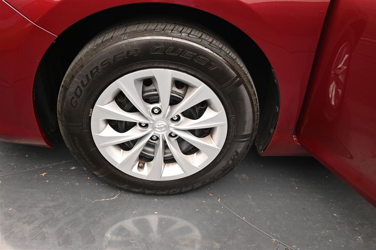 Toyota Camry LE 2017