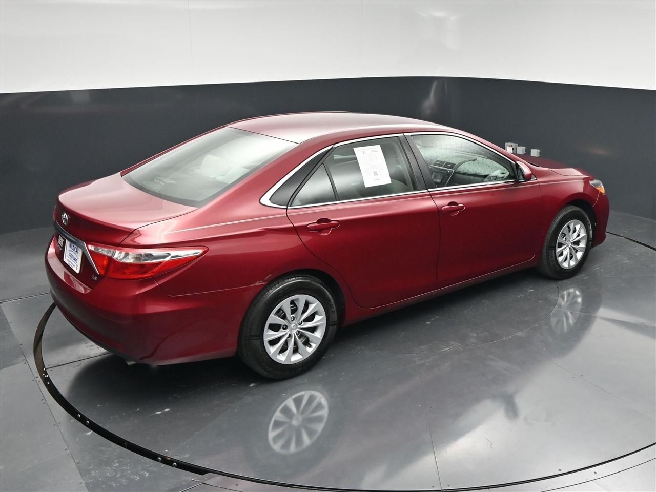 Toyota Camry LE 2017