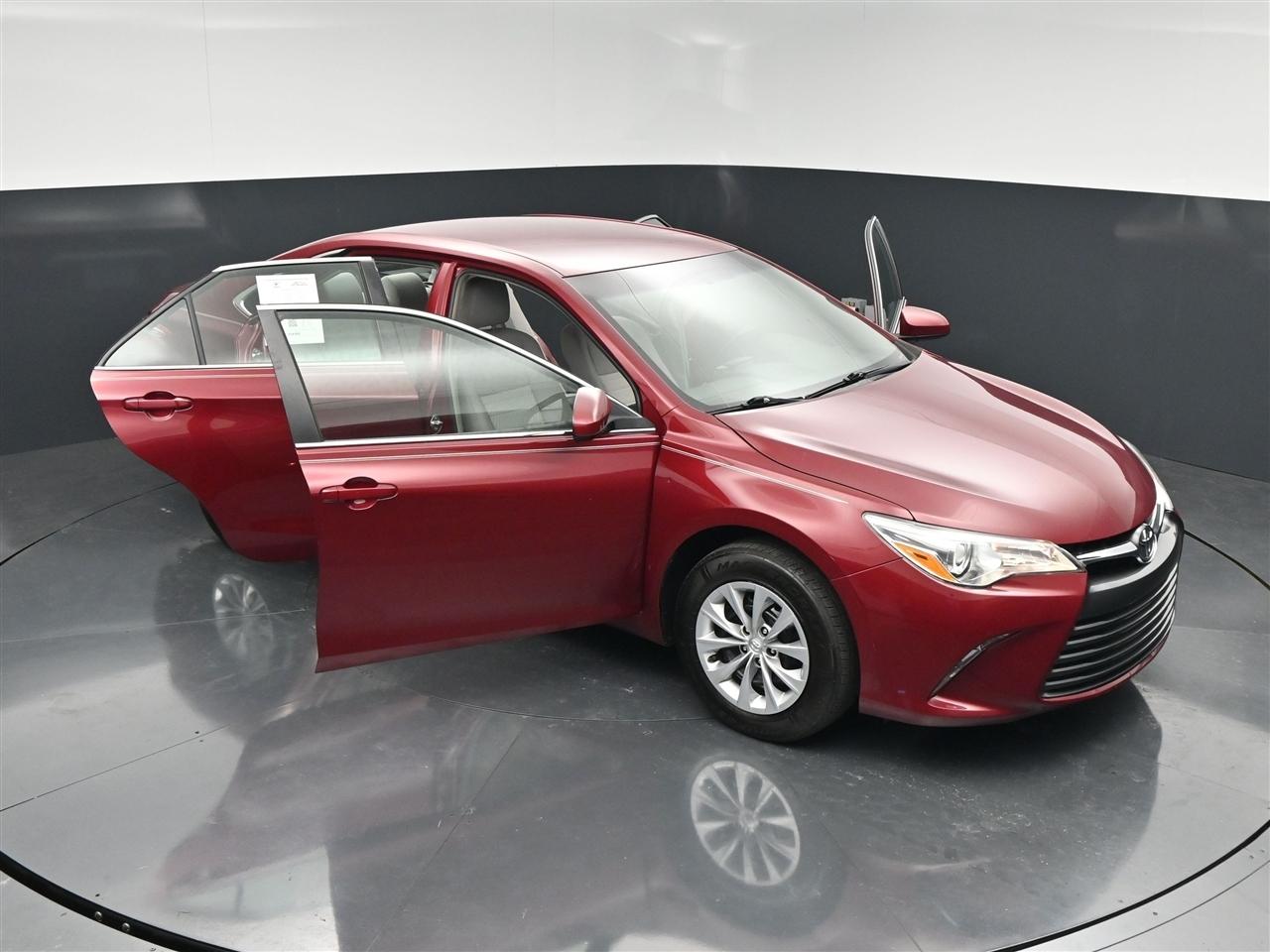 Toyota Camry LE 2017