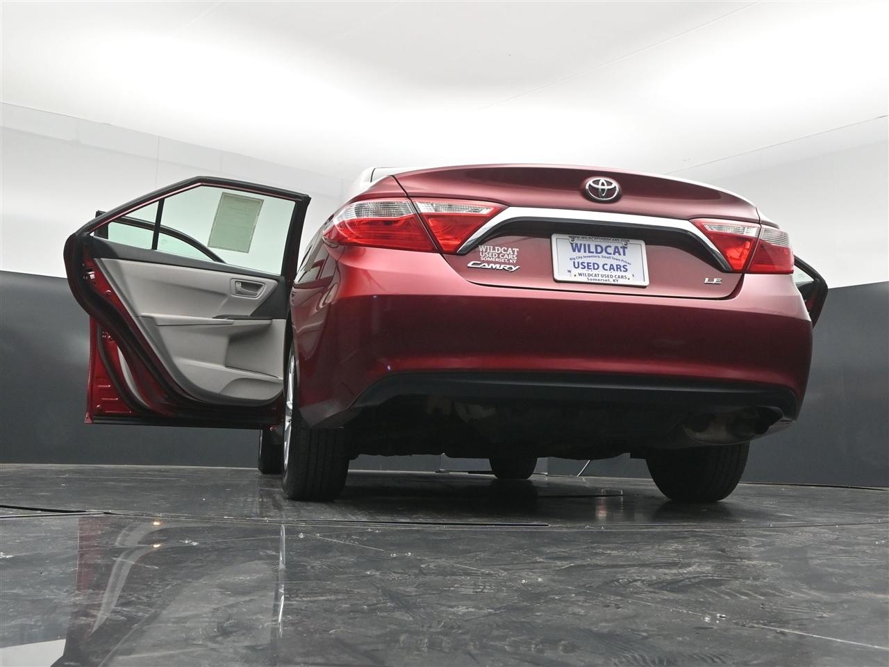 Toyota Camry LE 2017