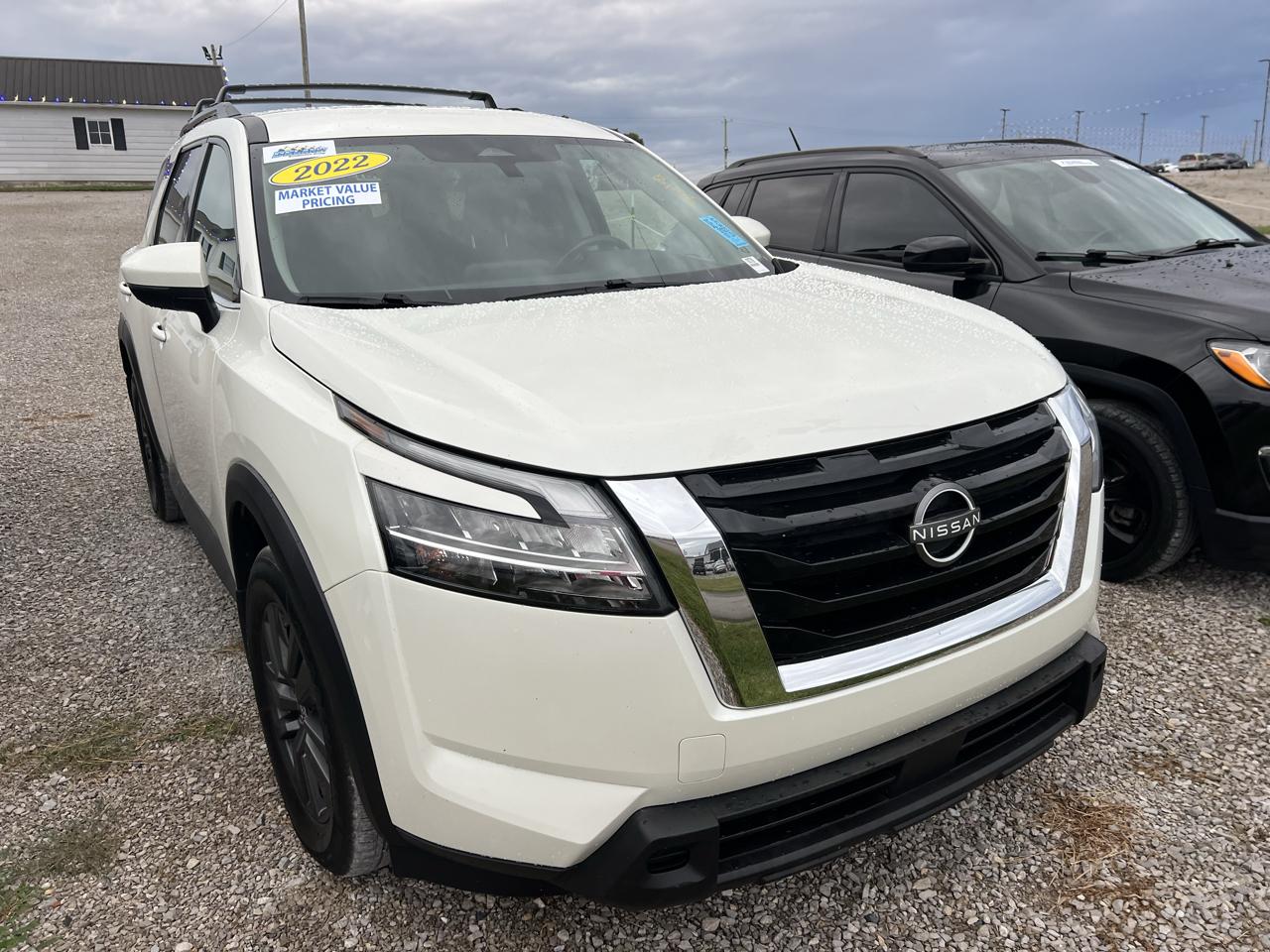 Nissan Pathfinder SV 4WD 2022