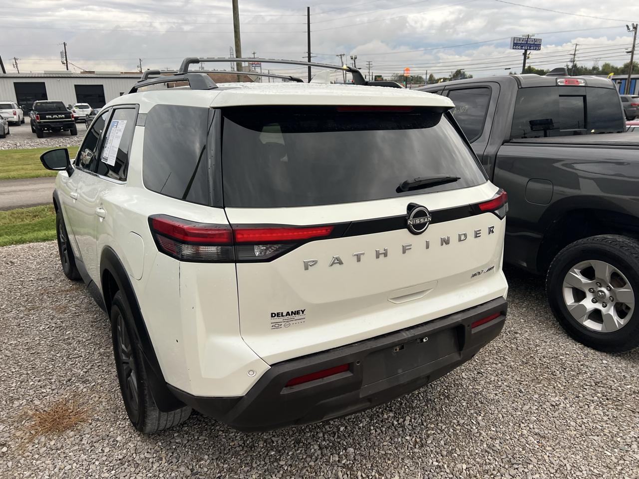 Nissan Pathfinder SV 4WD 2022