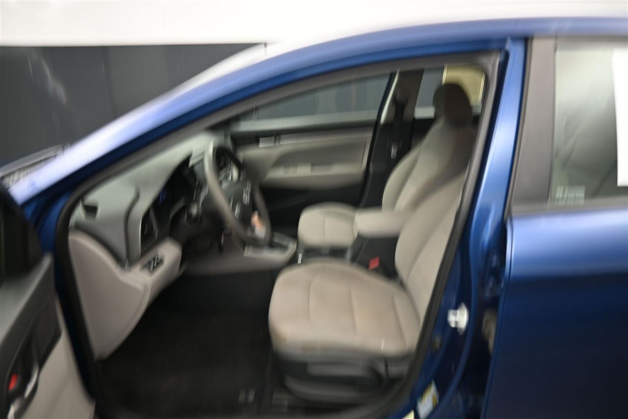 Hyundai Elantra Limited 2019