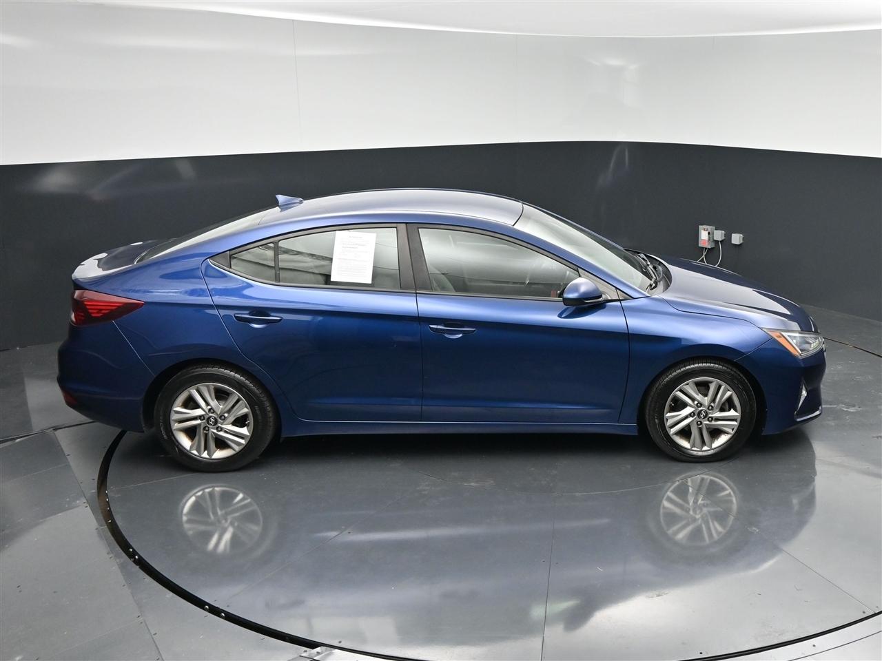 Hyundai Elantra Limited 2019