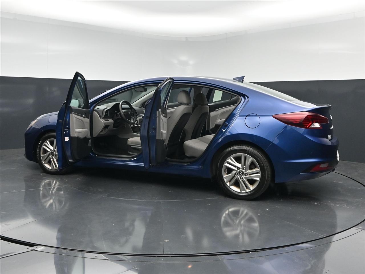 Hyundai Elantra Limited 2019