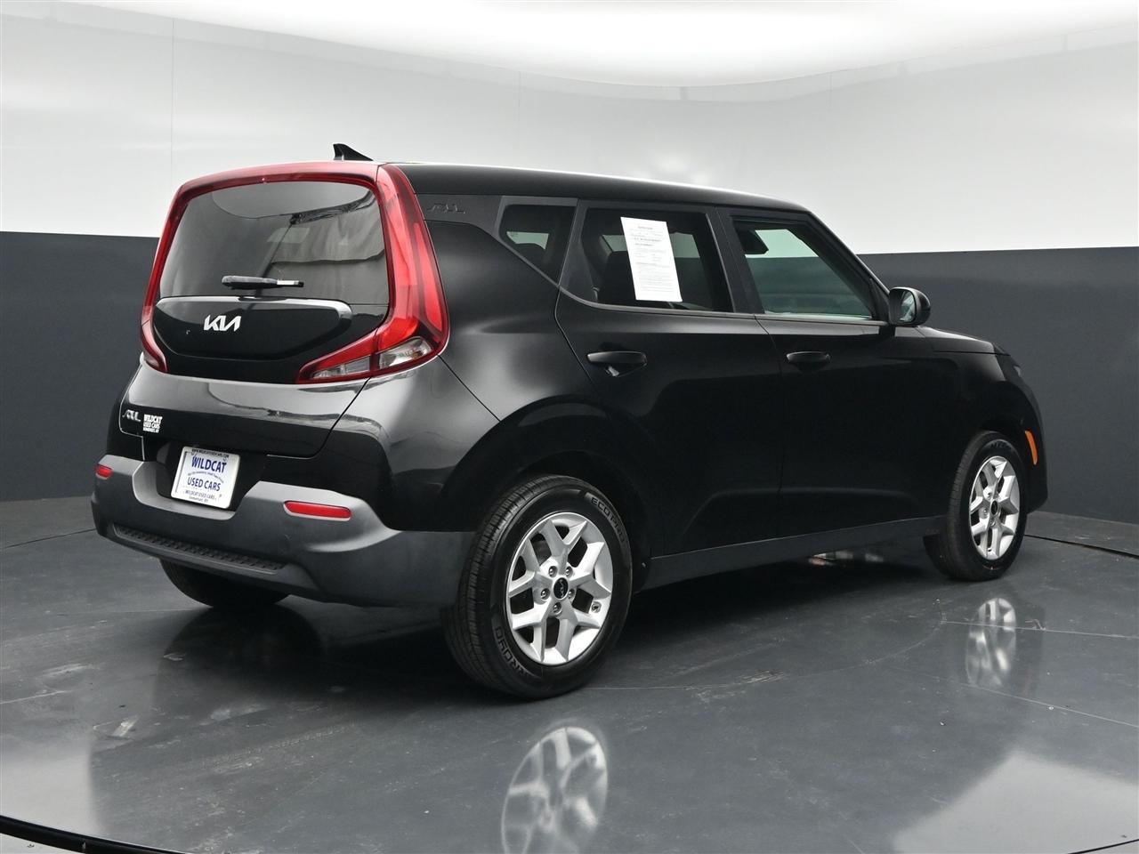 Kia Soul LX CVT 2022