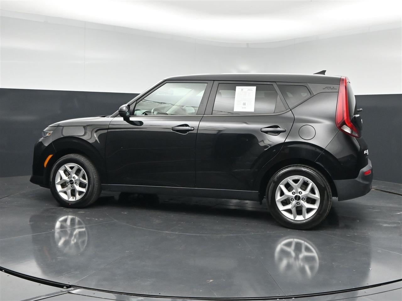 Kia Soul LX CVT 2022