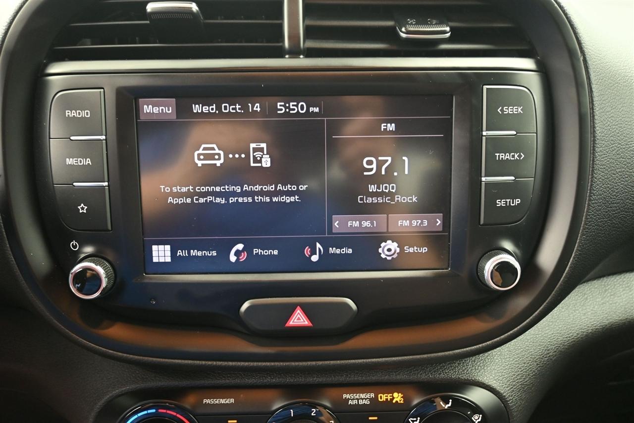 Kia Soul LX CVT 2022