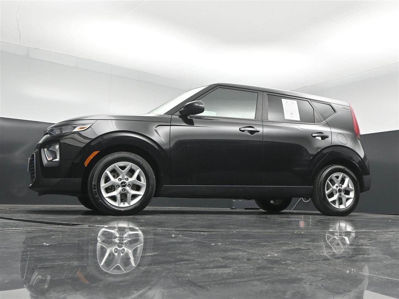 Kia Soul LX CVT 2022