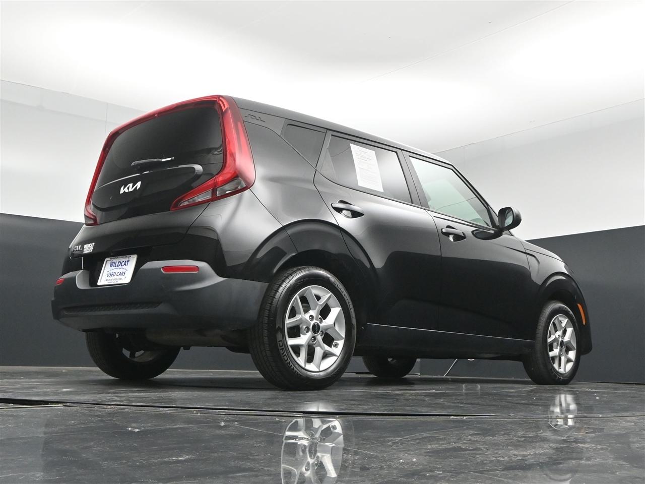 Kia Soul LX CVT 2022