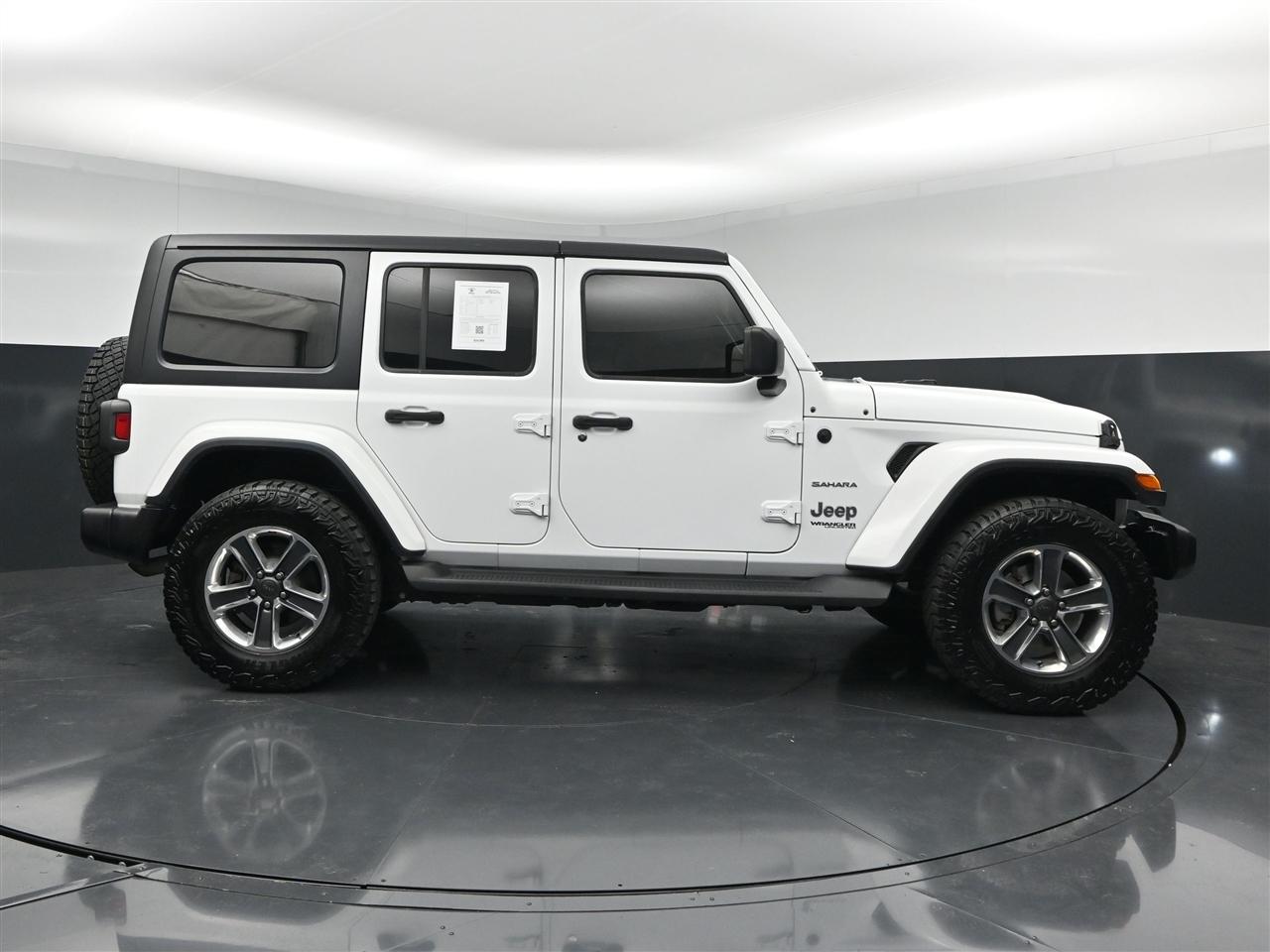 Jeep Wrangler Unlimited Sahara 2021