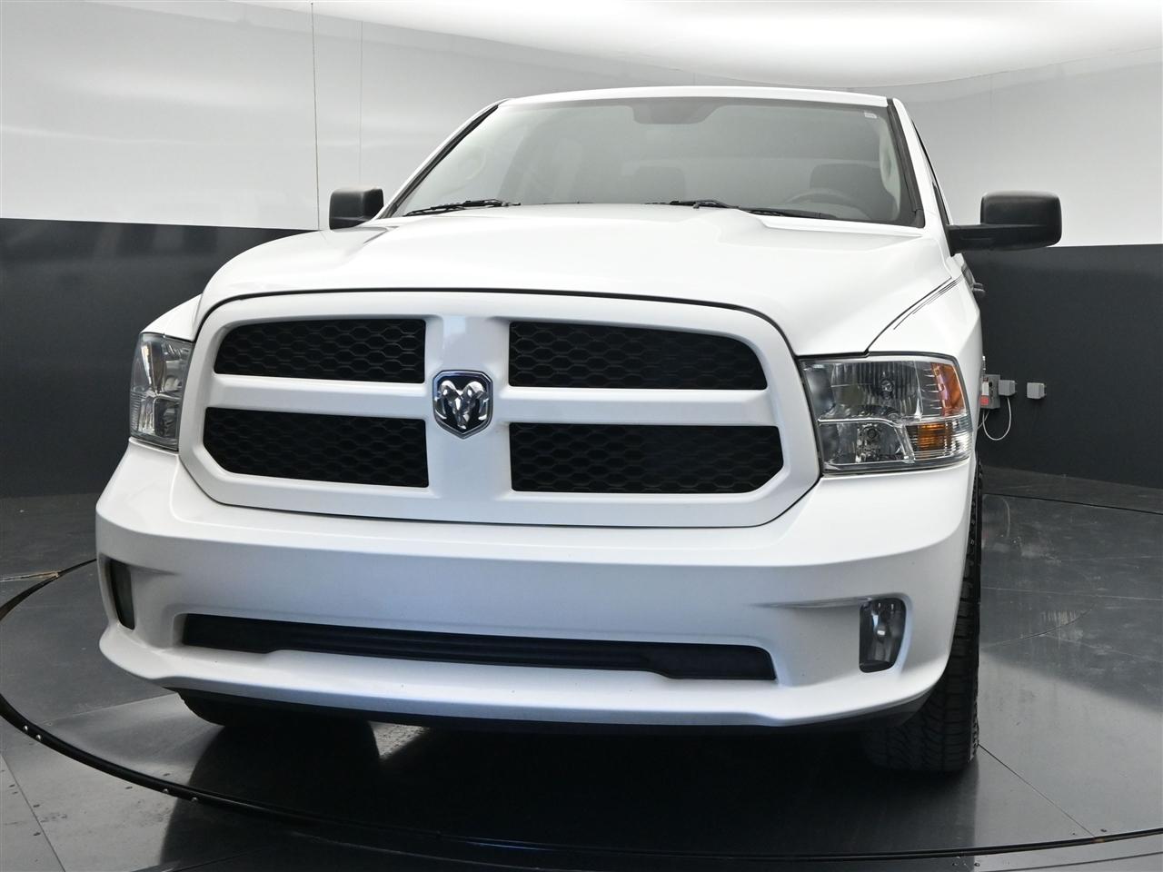 RAM 1500 Classic Tradesman Crew Cab SWB 2WD 2019