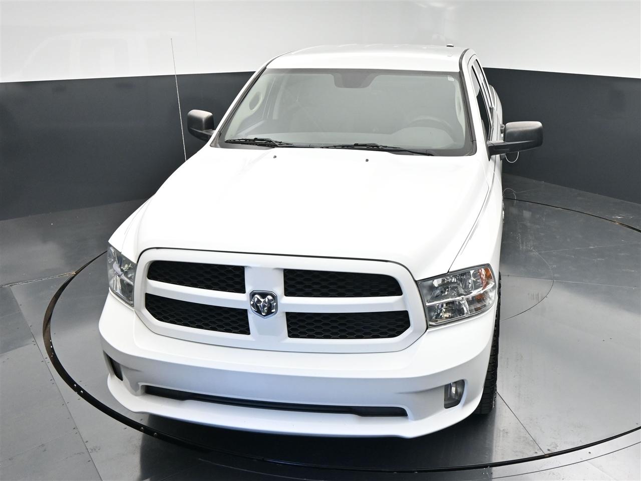 RAM 1500 Classic Tradesman Crew Cab SWB 2WD 2019