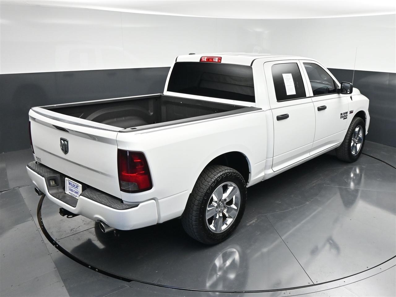 RAM 1500 Classic Tradesman Crew Cab SWB 2WD 2019