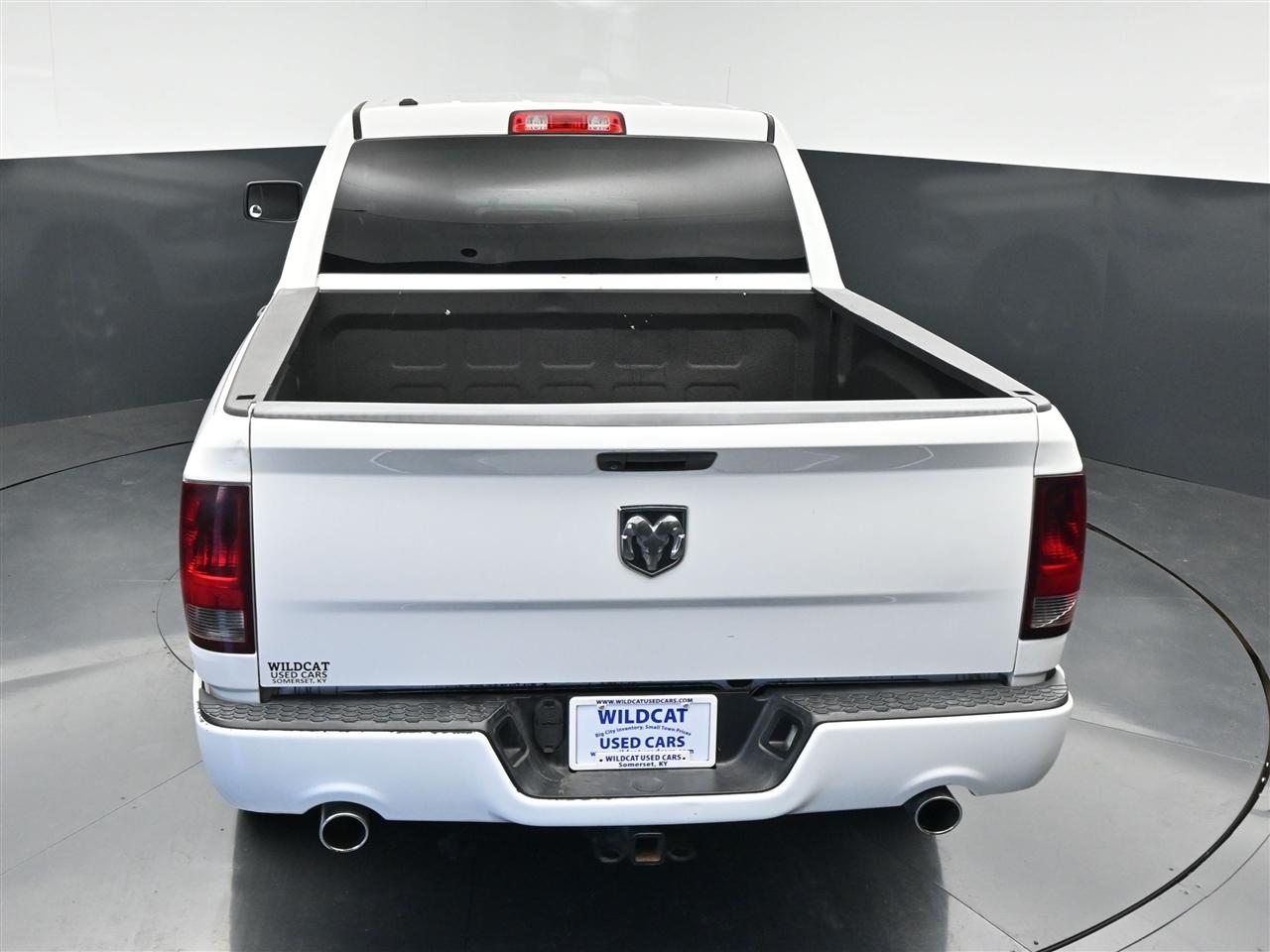 RAM 1500 Classic Tradesman Crew Cab SWB 2WD 2019