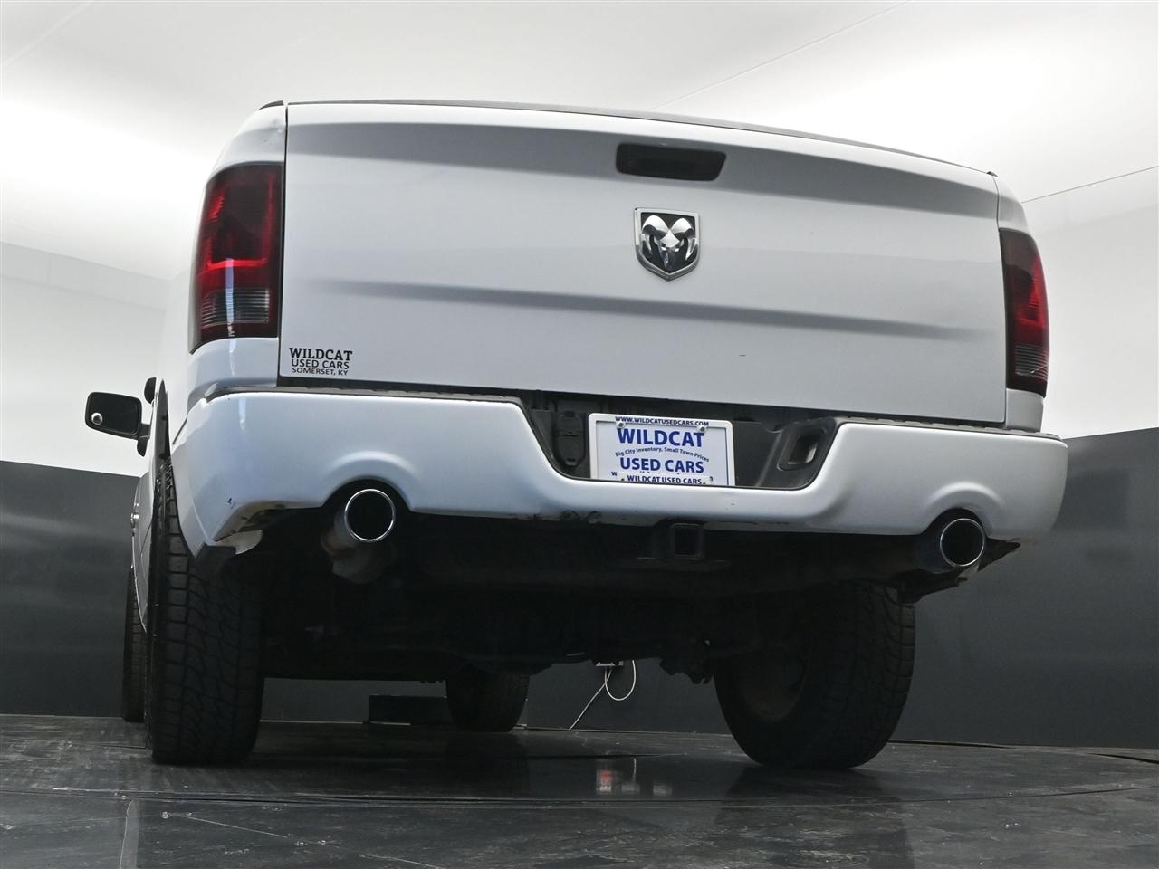 RAM 1500 Classic Tradesman Crew Cab SWB 2WD 2019