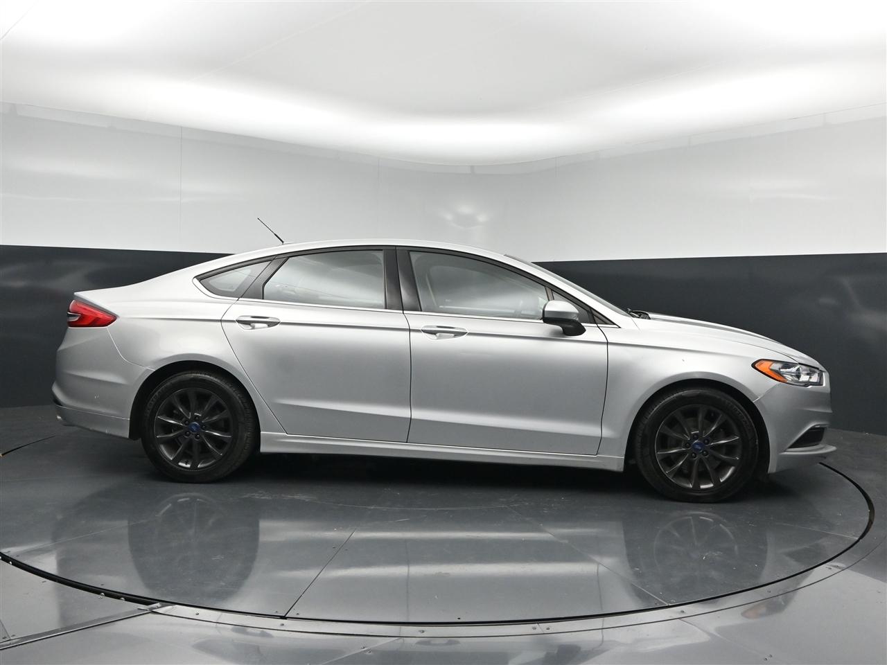 Ford Fusion SE 2017