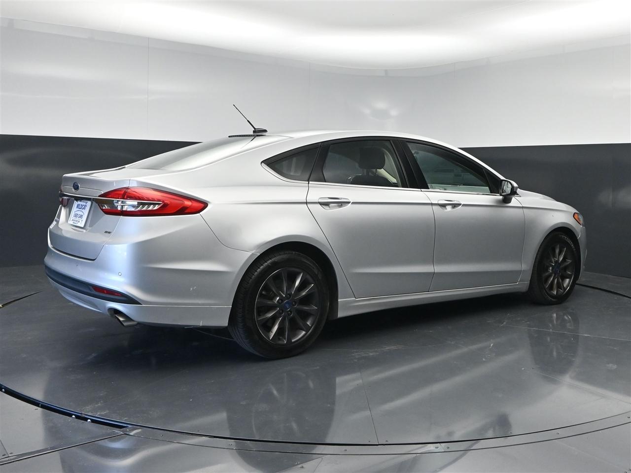 Ford Fusion SE 2017